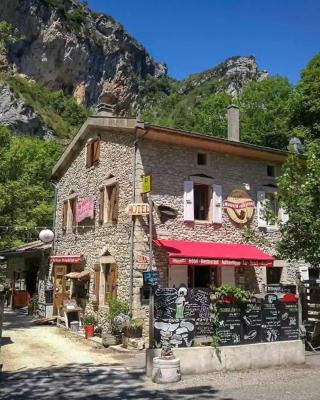 Le Moulin De La Pipe - Logis Hotel Restaurant