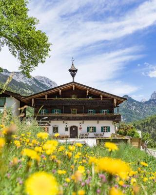 Berg'k'hof Kaisertal - Alpine Hideaway