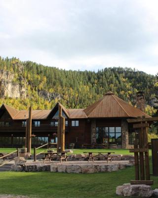 Spearfish Canyon Lodge