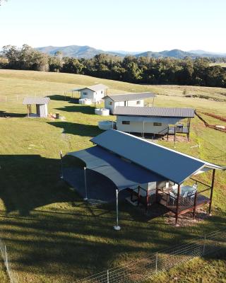 Valley Cabins By The Creek