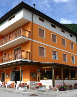 Hotel Passo Buole