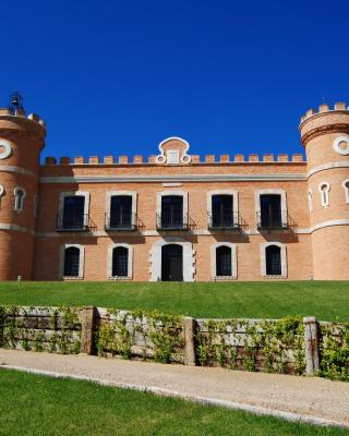 Castillo de Monte la Reina Posada Real & Bodega