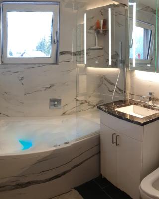 Premium Jacuzzi Central Verbier Studio, High Floor