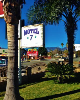 Downtown Motel 7