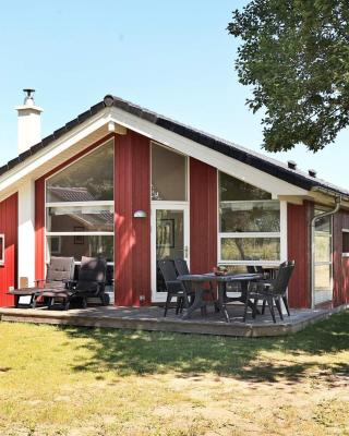 8 person holiday home in Gro enbrode