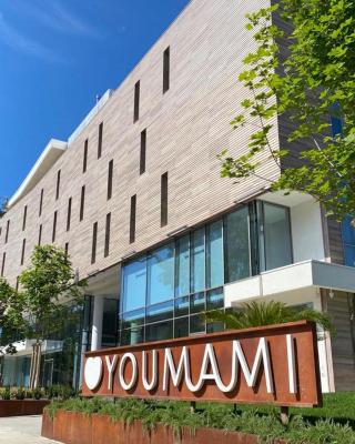 YOUMAMI Suite Hotel