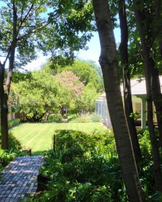 Guest House at 118 by PWM Architects