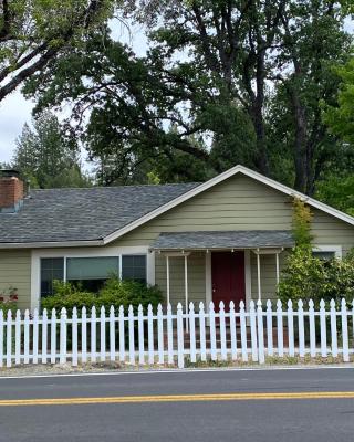 Vans Yosemite Garden Cottage