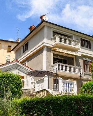 Apartments Villa Salona