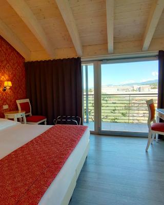 Nuova Opera Rooms