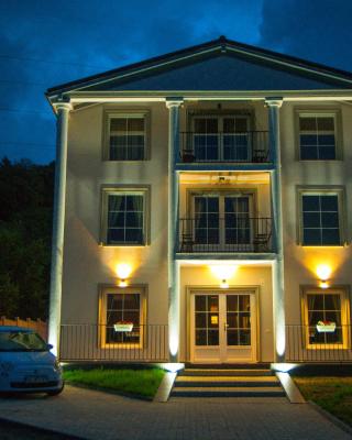 Green Hill Villa & SPA