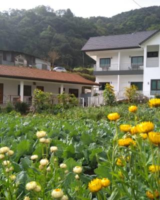Ng Family’s Farm Stay