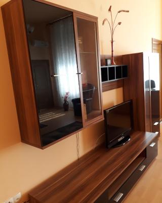 Piac utcai Apartman