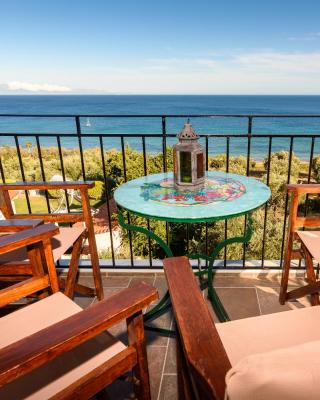 Eros Pittoresque Retreats - Perfect location, Panoramic Seaview