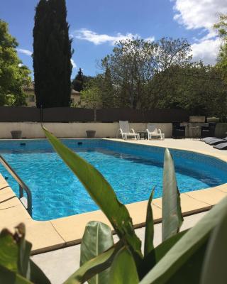 Logis Auberge De Tavel