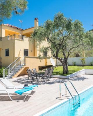Louloudis Pool Villa