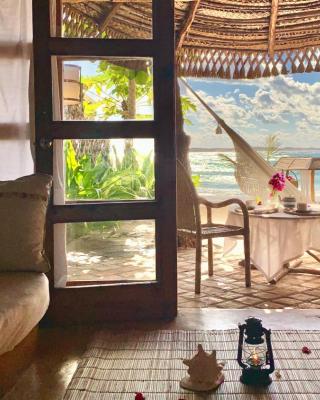 Casa na Praia Tofo- beach front hotel