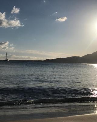 Duplex rénové les pieds dans l'eau