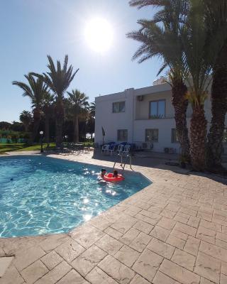 Argaka Palm Tree Apts