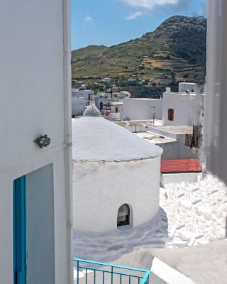 Unique Anoi House - In the Heart of Skyros Village