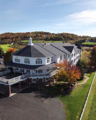 Inn at Amish Door