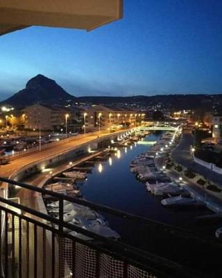 200 meters to Arenal Beach. 3 Bedroom Javea