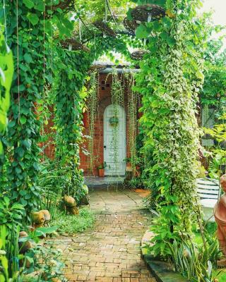 Mekong Pottery Homestay, Green-Friendly & Boat Tour