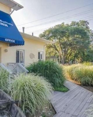 New Buffalo Inn & Spa