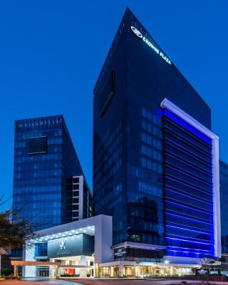 Crowne Plaza Barranquilla, an IHG Hotel