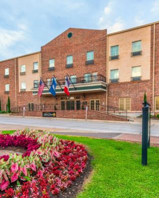 Chateau Saint Denis a Historic Hotel Downtown Natchitoches