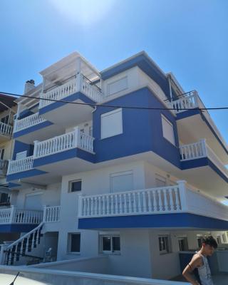 Apartments Nera Paralia-Apartment with sea view