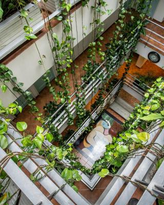 Hotel Picasso Inn