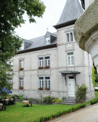 Chateau De Strainchamps