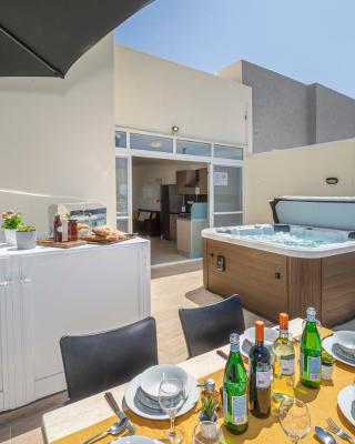 Summer Breeze Penthouse with private Hot Tub & terrace with panoramic views, by Getawaysmalta