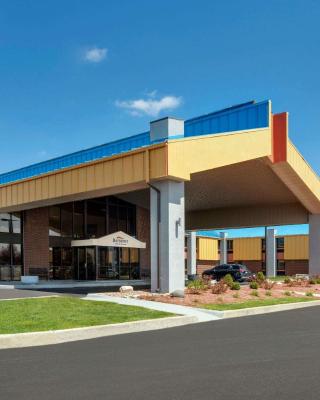 Baymont by Wyndham Muncie Near Ball State University