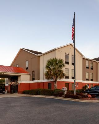 Holiday Inn Express & Suites Milton East I-10, an IHG Hotel