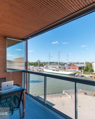 The Best View in Turku with private balcony, sauna, car park
