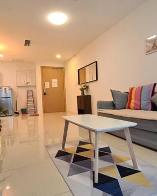 Suasana JB at JB Center Luxury Modern & Rustic 1BR Apt for Bussiness,Vacation trips