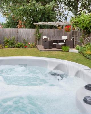 Woodlea House with Hot tub