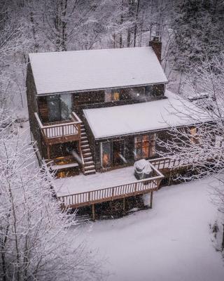 Quaint Stowe Cabin