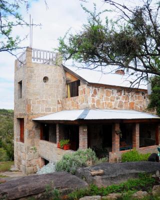 LA TOMA Complejo de Montaña - Cabañas y Habitaciones en Hosteria