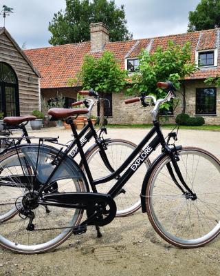 Casa Leone near Bruges with jacuzzi & parking