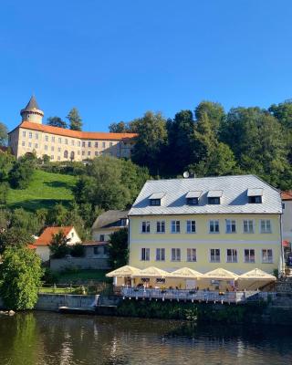 Rožmberk Inn