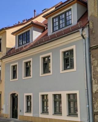Gut schlafen in der Innenstadt von Zittau - Ferienwohnungen IO19