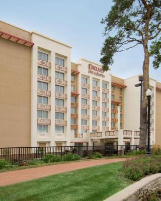 Drury Inn & Suites West Des Moines