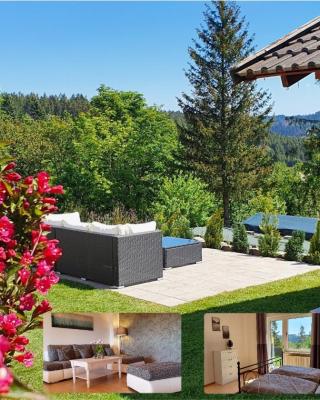 Moderne Ferienwohnung mit eigenem Garten und traumhaften Blick