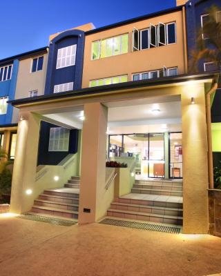 Caloundra Central Apartment Hotel Official