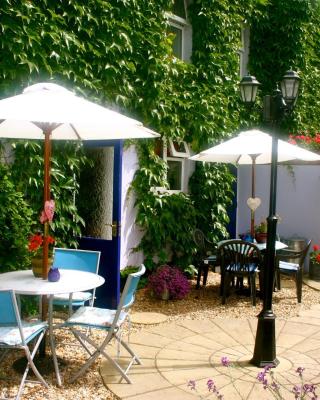 Admiral Blake Guesthouse