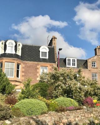 Leven House Bed and Breakfast