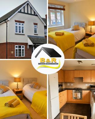 B and R Serviced Accommodation Amesbury, 3 Bedroom House with Free Parking, Super Fast Wi-Fi 145Mbs and 4K smart TV, Archer House
